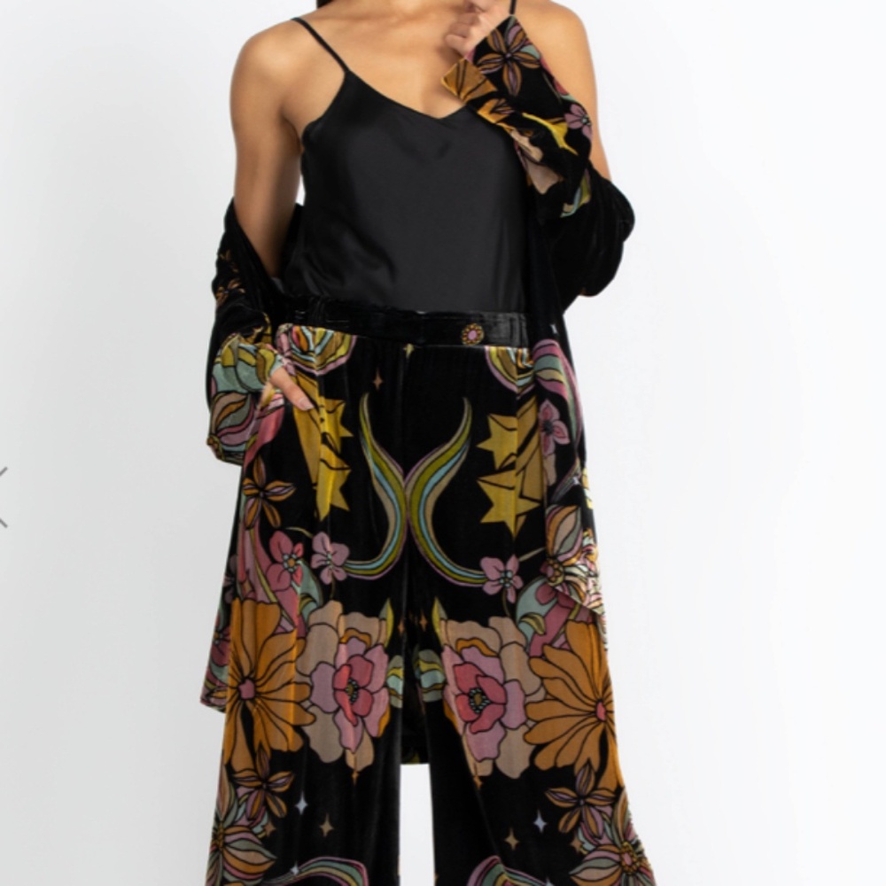 NWT!  Johnny was Priscilla Easy Pant